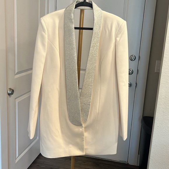 Ladies suit jacket dress. - Picture 6 of 7